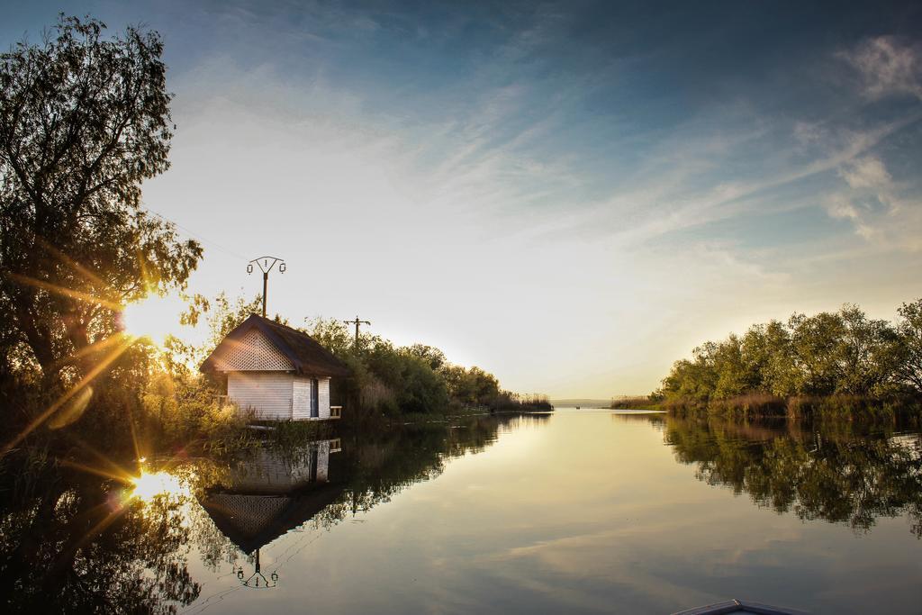 Hotel Bella Marina Журиловка Экстерьер фото